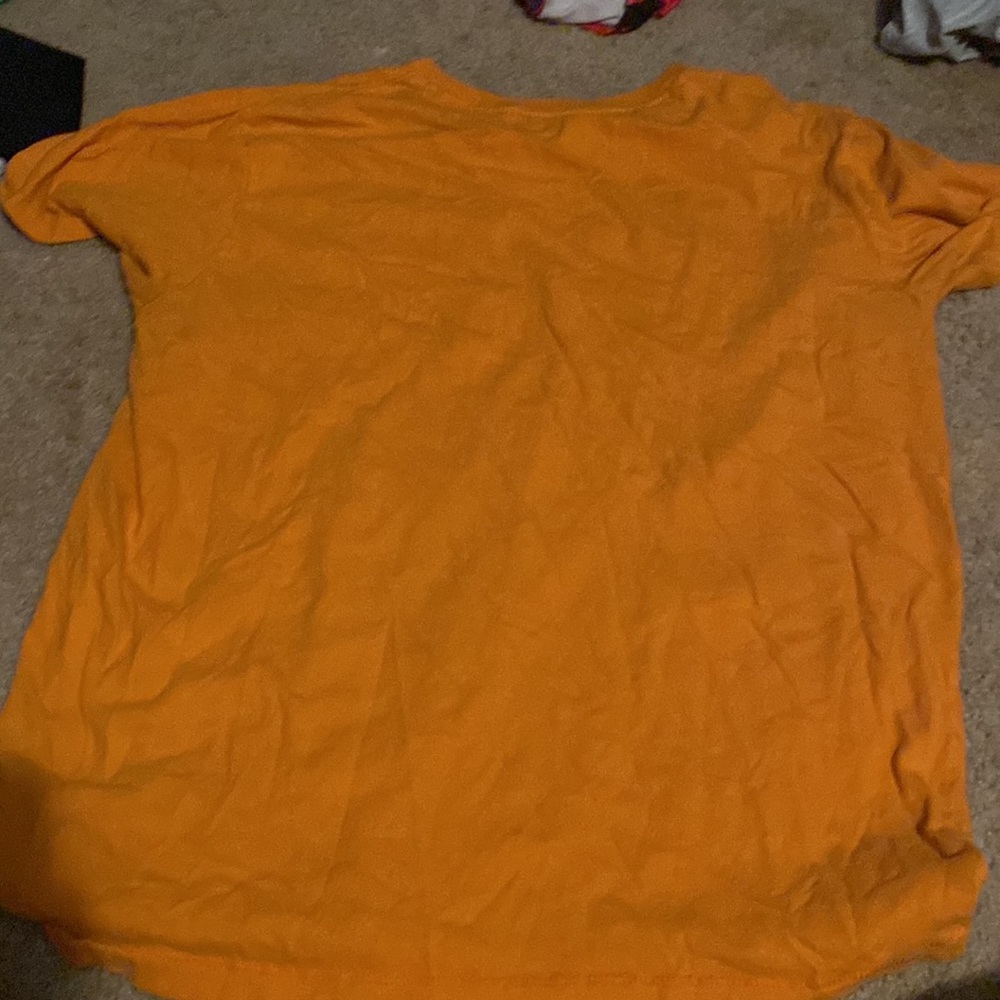 T shirt - Picture 2 of 2